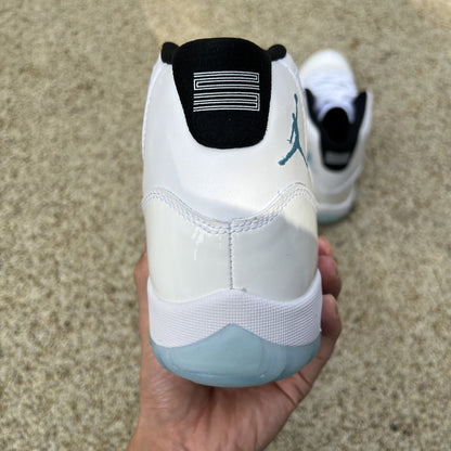 Air Jordan 11