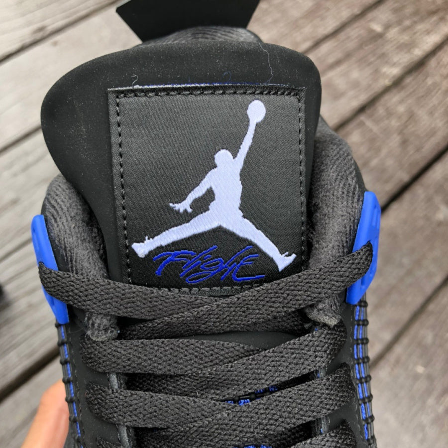 Air Jordan 4