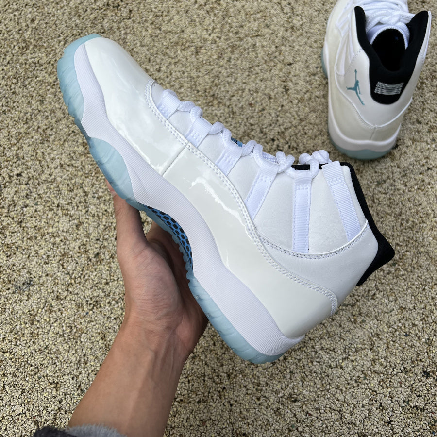 Air Jordan 11