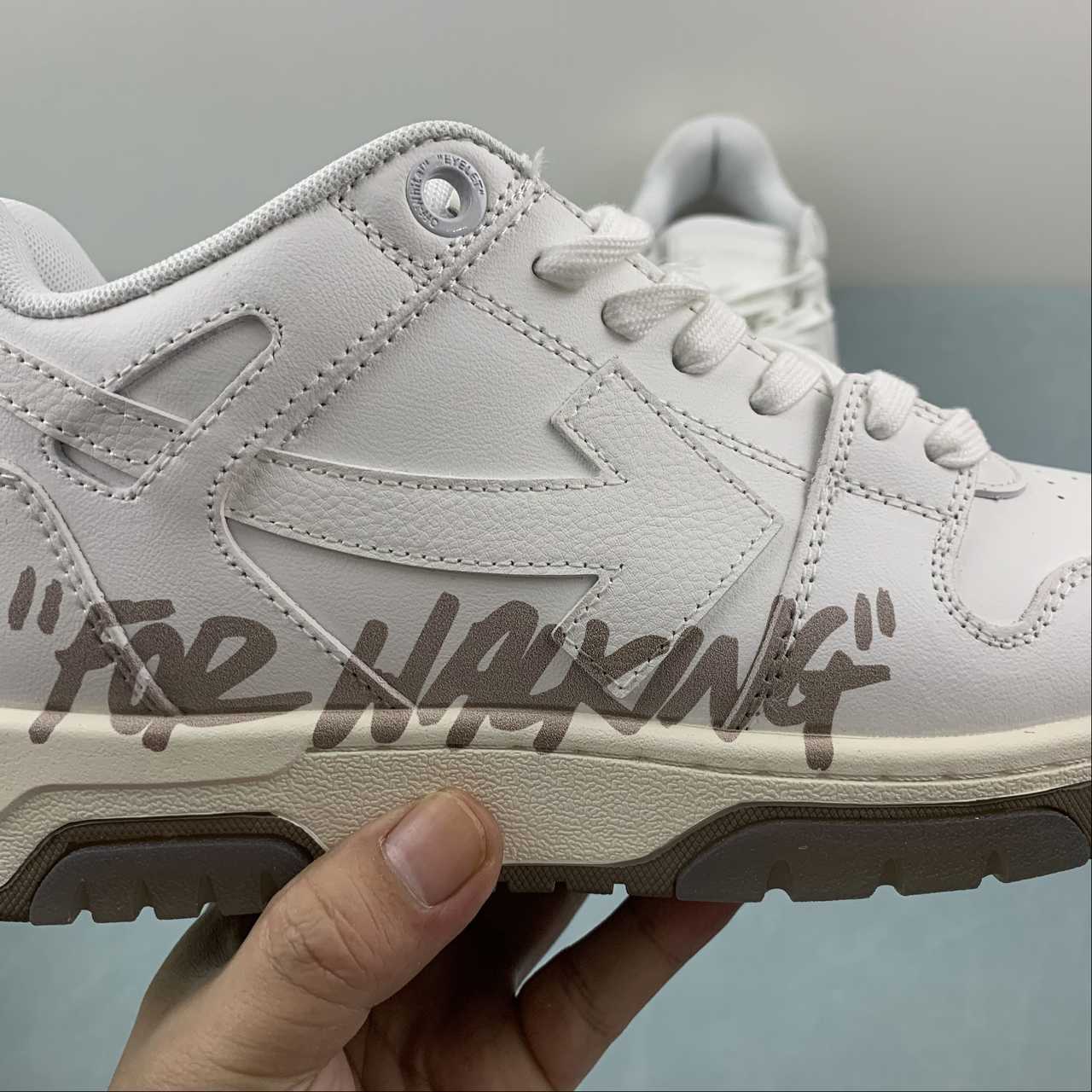 OFF-WHITE Out Of Office "000" Low