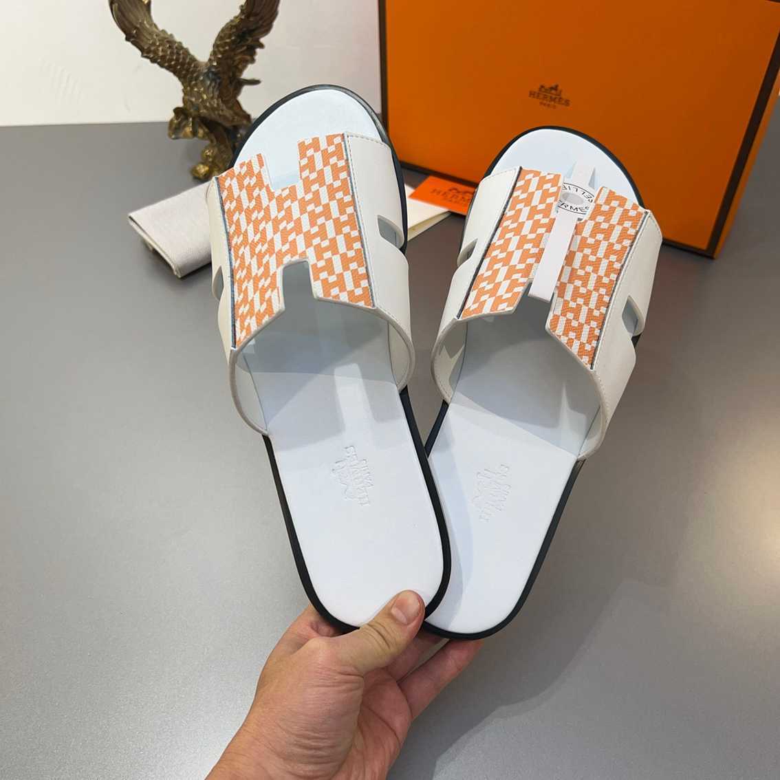 Chinelo Hermes