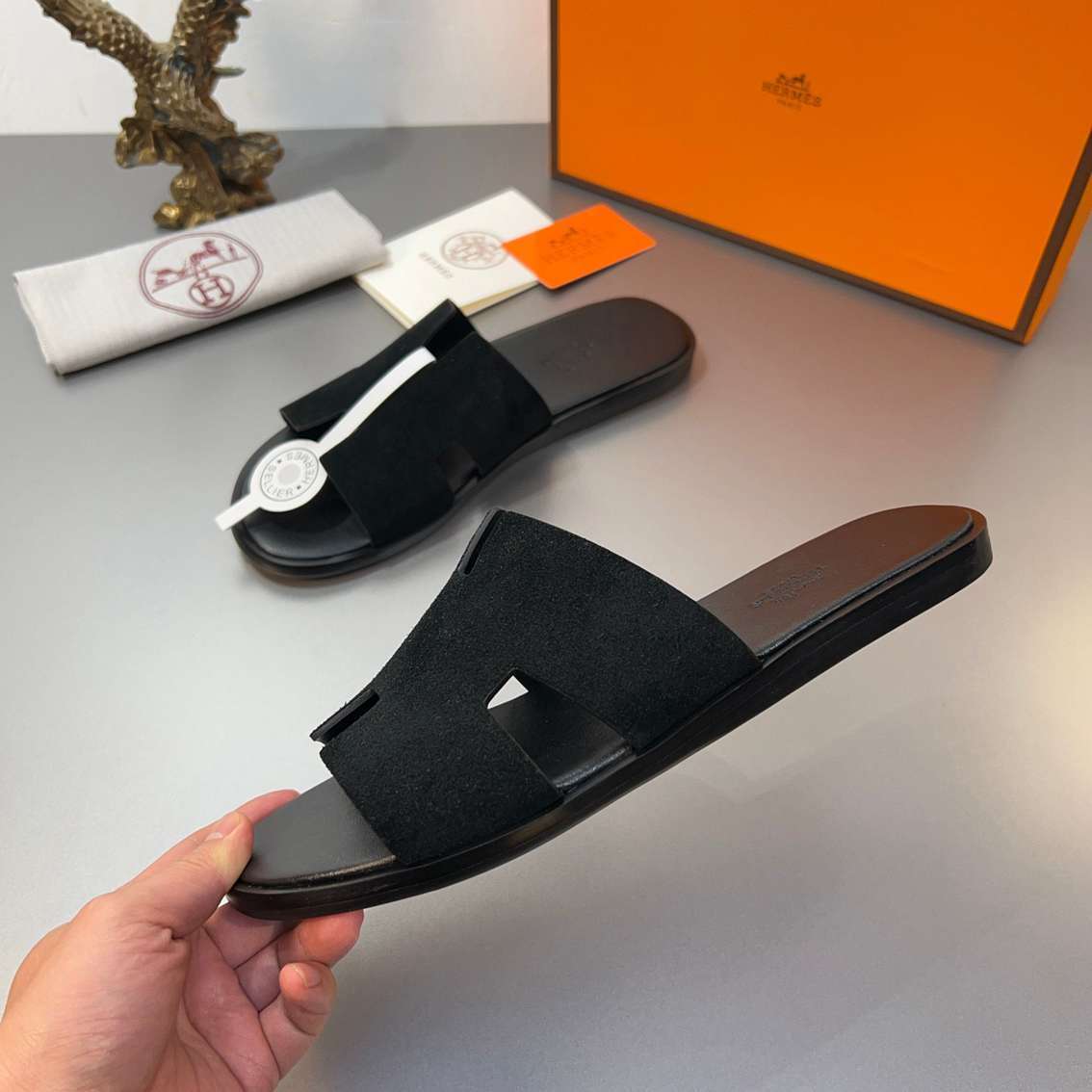 Chinelo Hermes