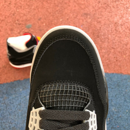 Air Jordan 4