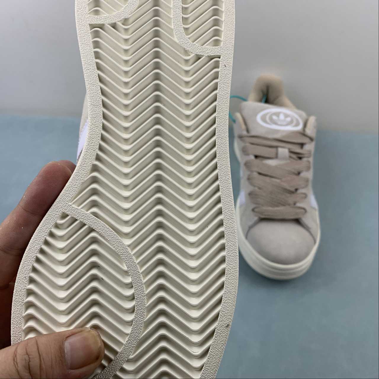 Adidas Campus 00s