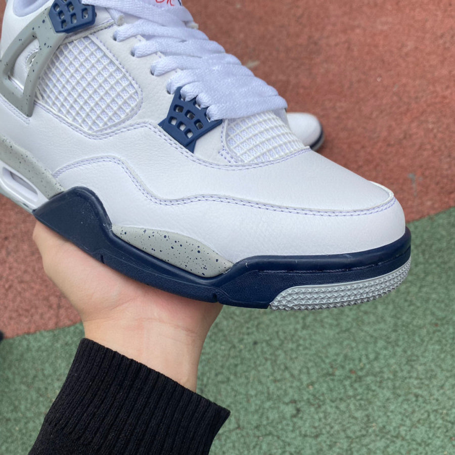 Air Jordan 4