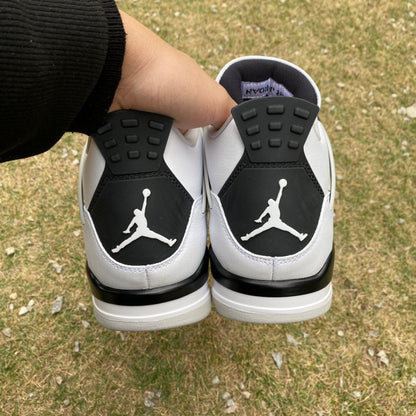 Air Jordan 4