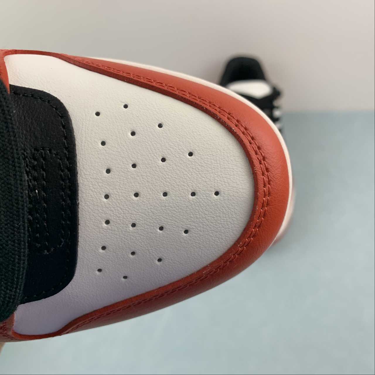 OFF-WHITE Out Of Office "000" Low