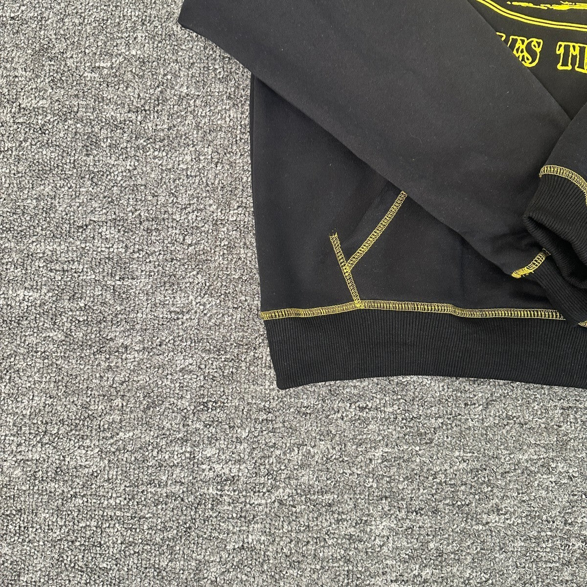 Corteiz Alcatraz Contrast Hoodie Black Yellow