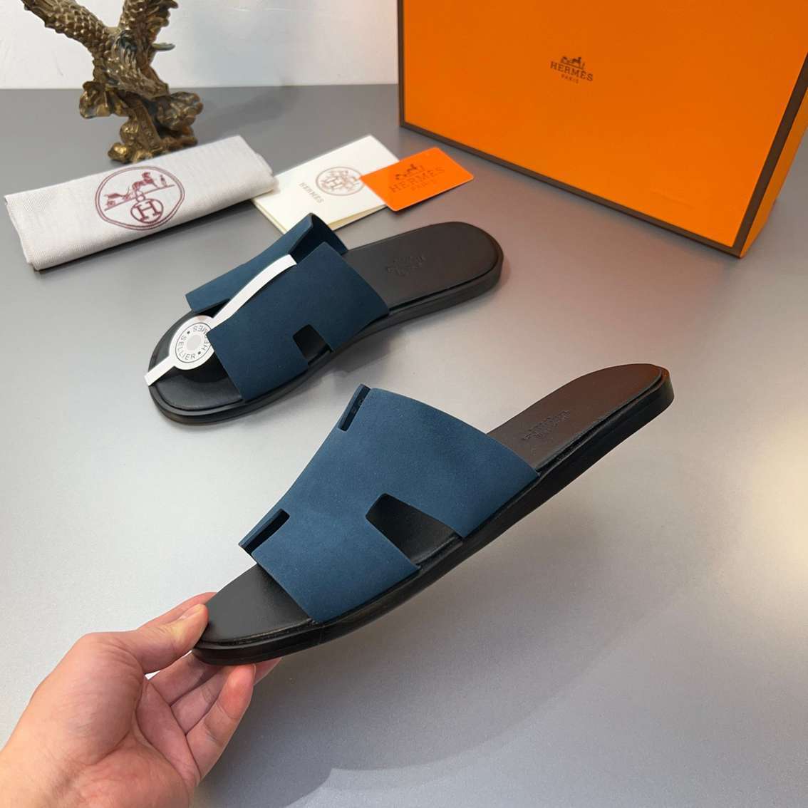 Chinelo Hermes