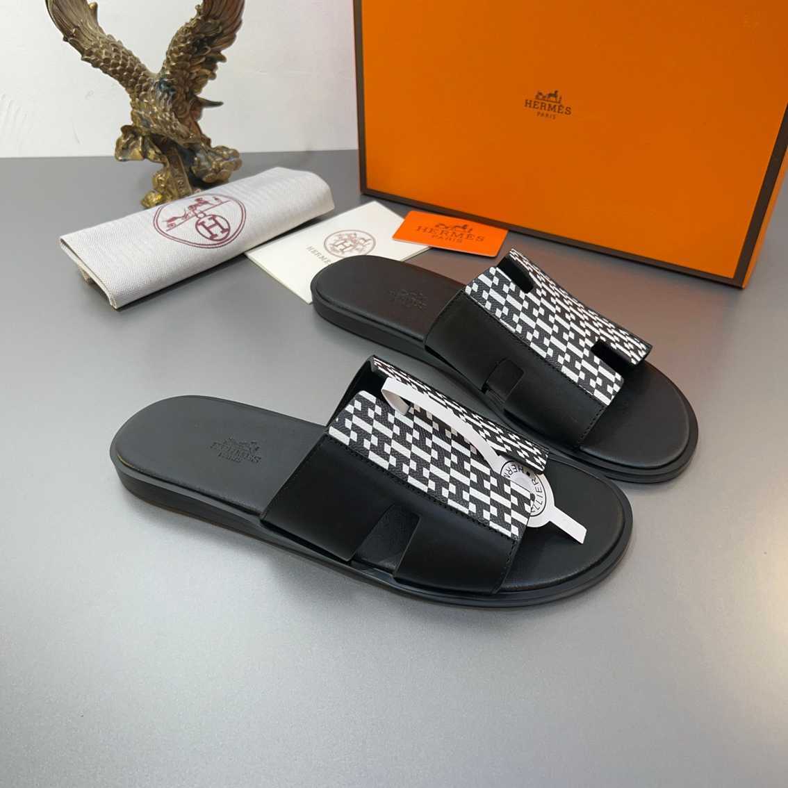 Chinelo Hermes