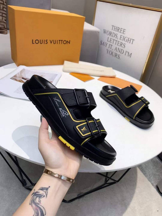 Chinelo Louis Vuitton