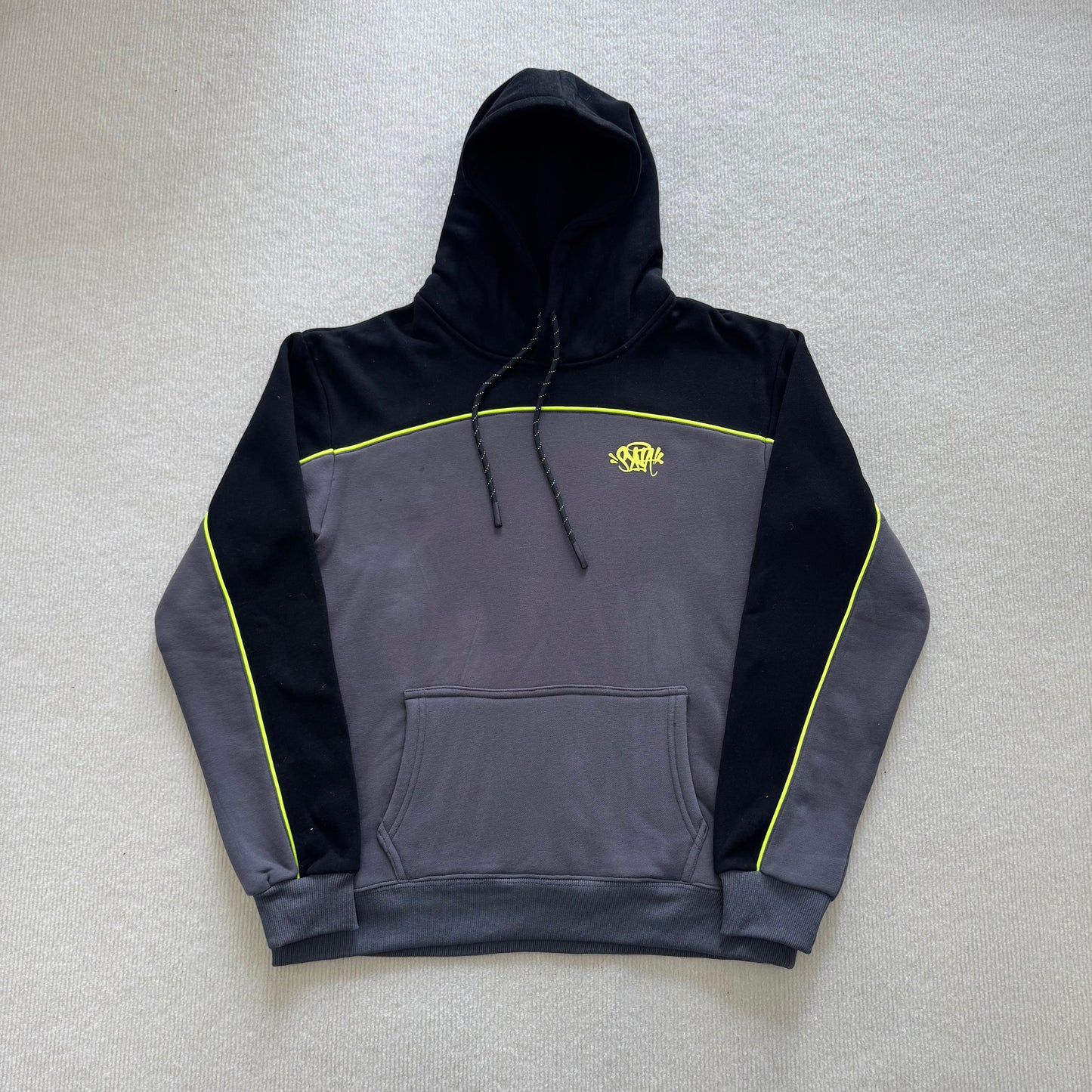 Sudadera con capucha Syna World