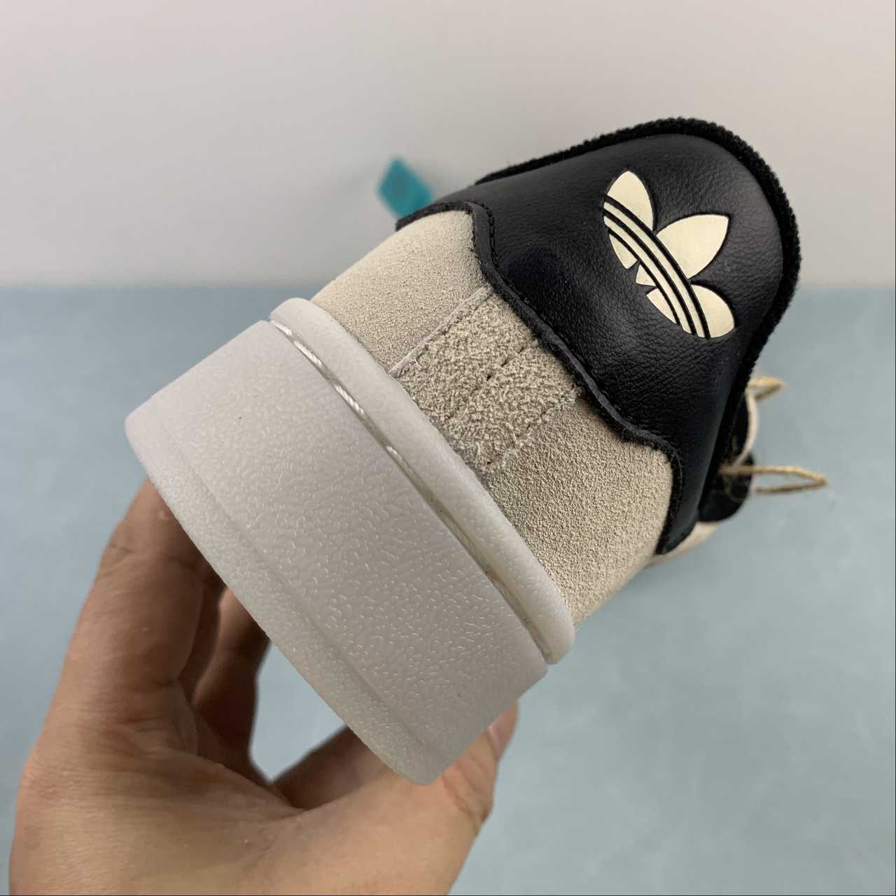 Adidas Campus 00s
