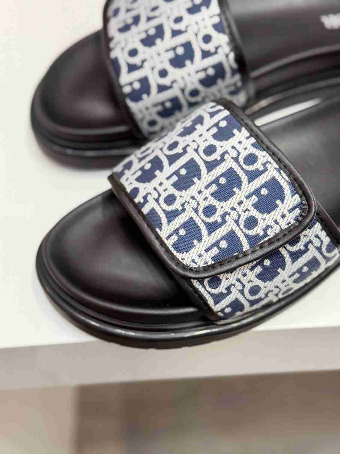 Chinelo Dior Slippers