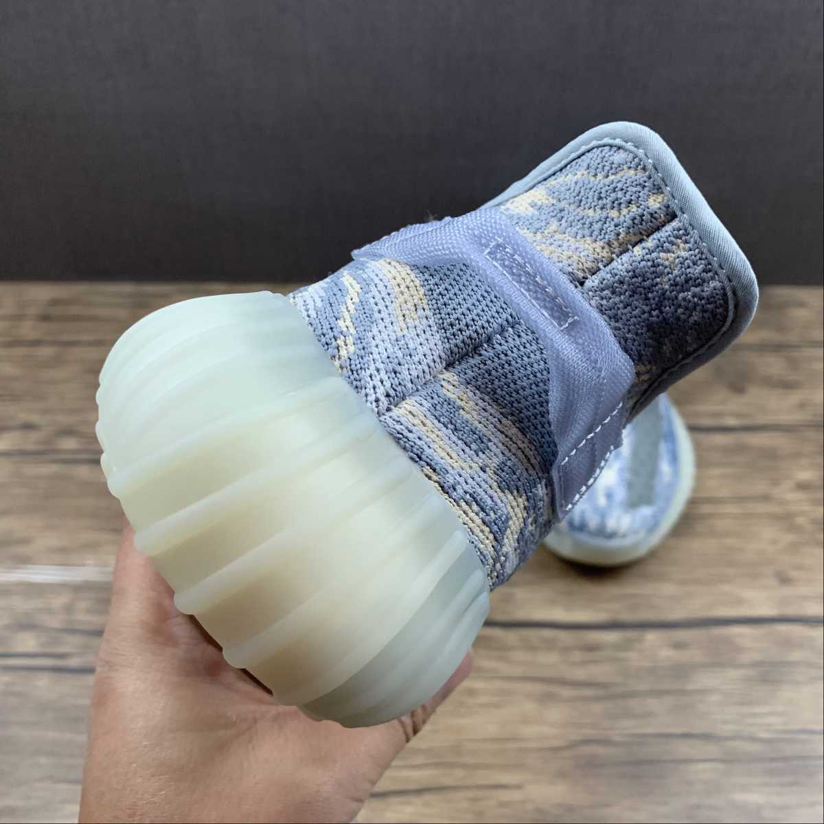 Adidas Yeezy Boost 350 V2