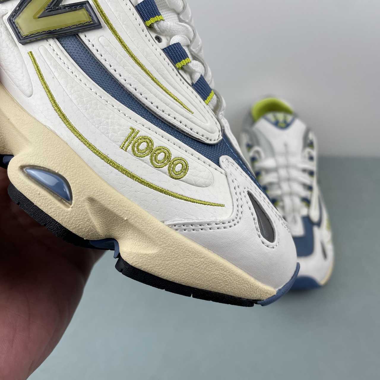 New Balance 1000