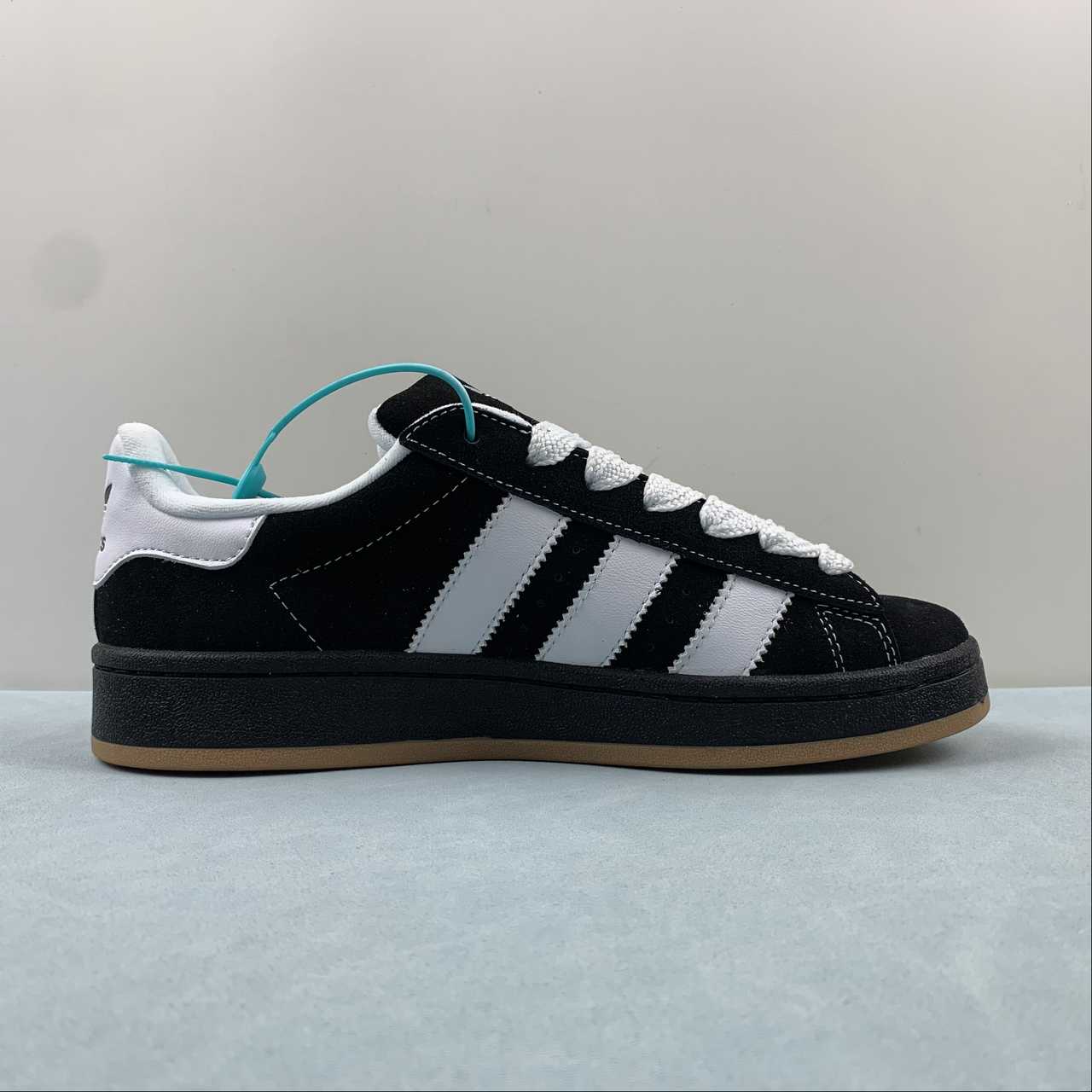 Adidas Campus 00s