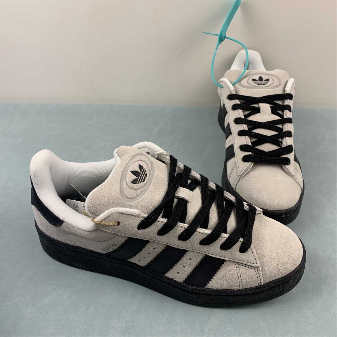 Adidas Campus 00s