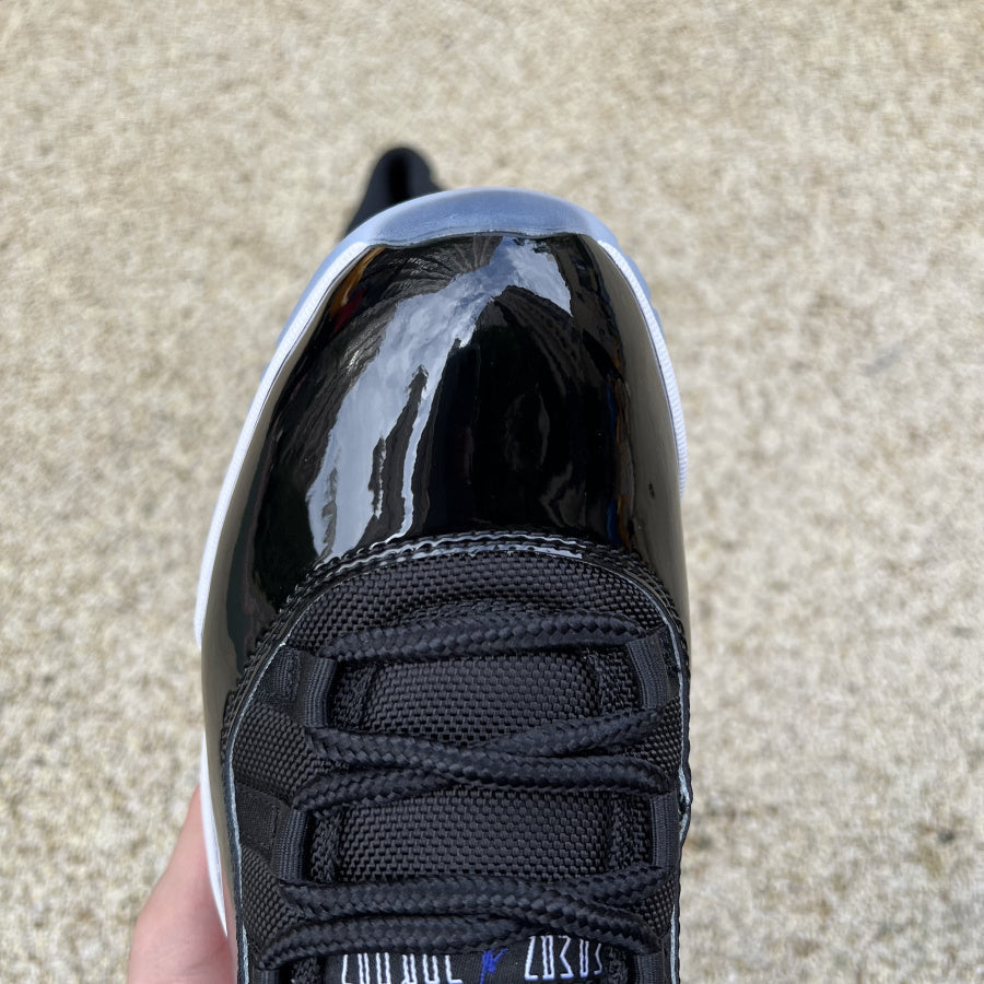 Air Jordan 11