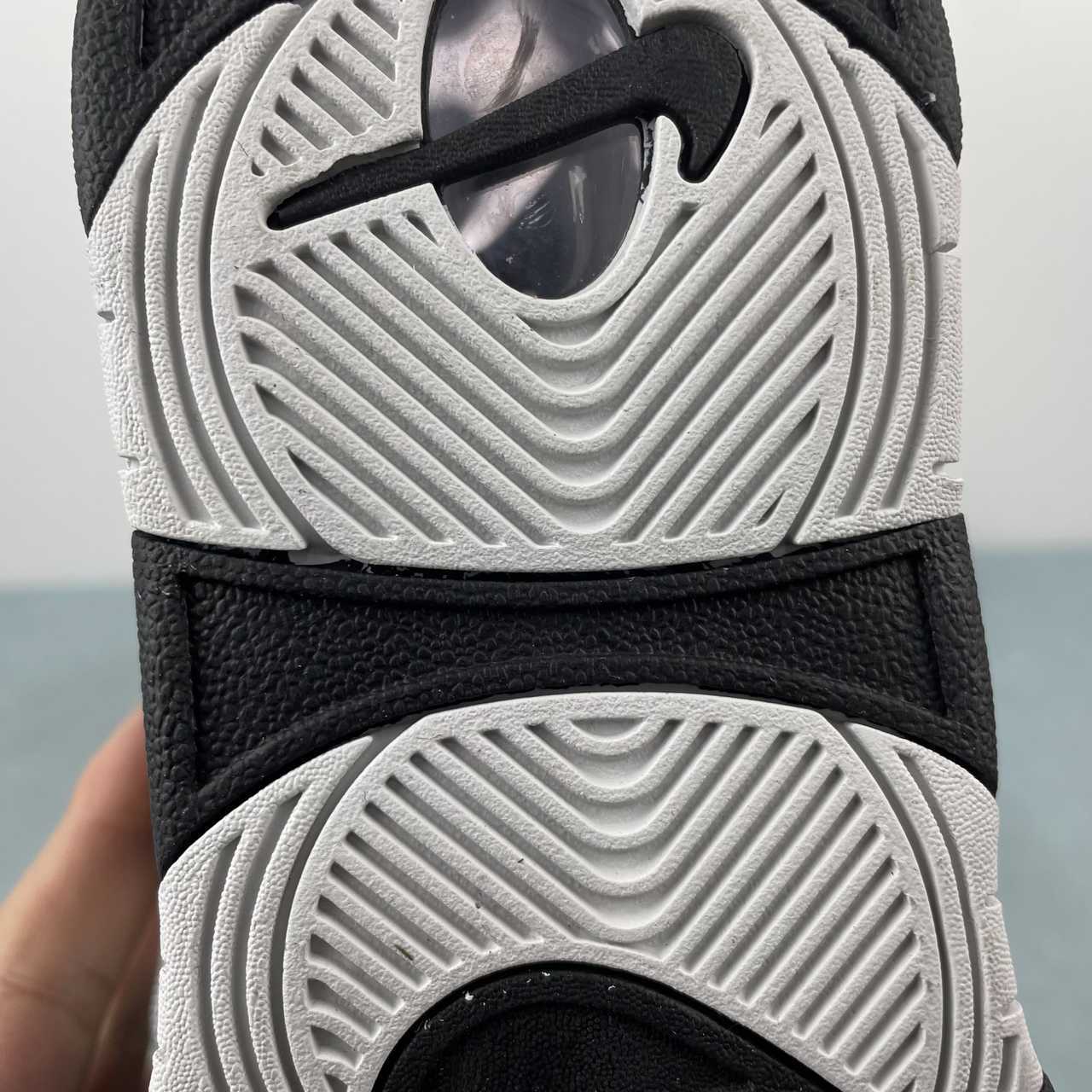 Nike Air More Uptempo