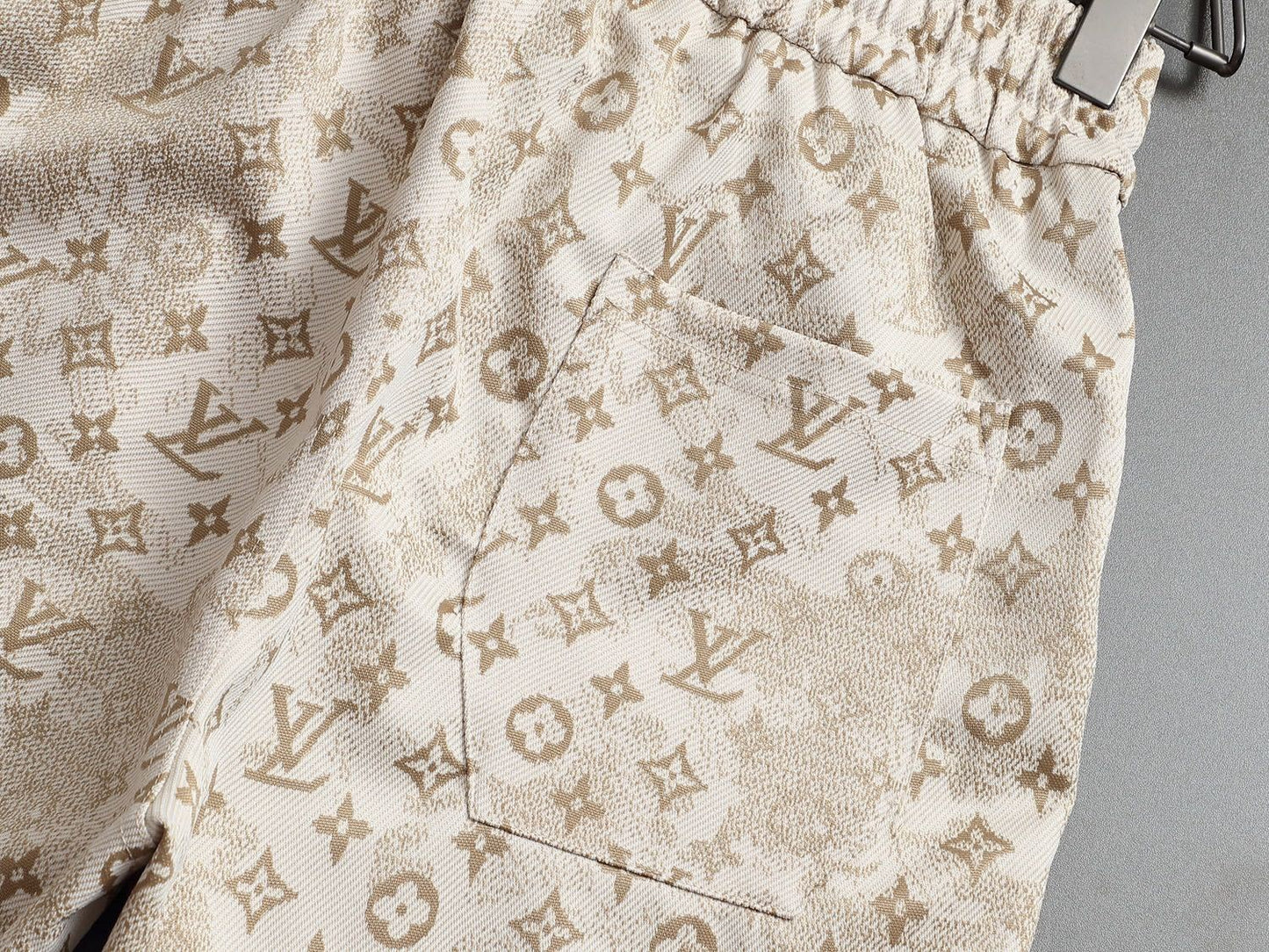 Corto Louis Vuitton
