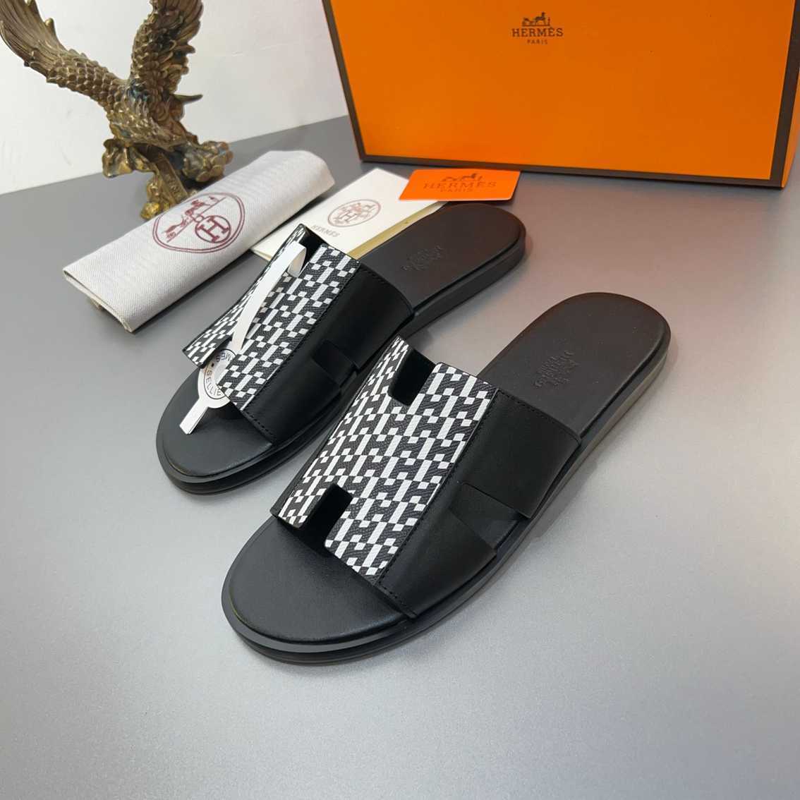 Chinelo Hermes