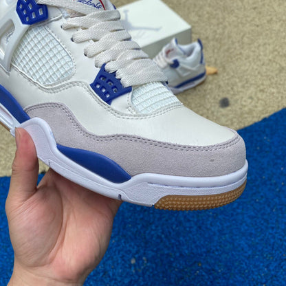Air Jordan 4
