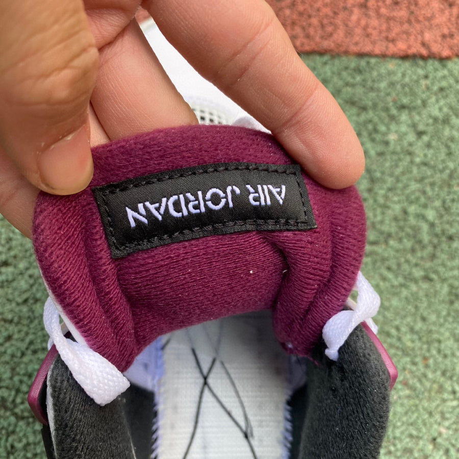 Air Jordan 4