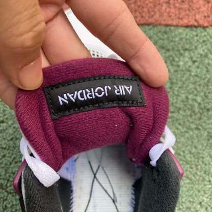 Air Jordan 4