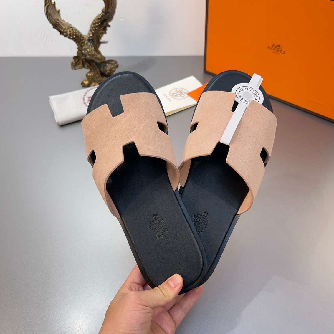 Chinelo Hermes