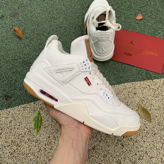 Air Jordan 4