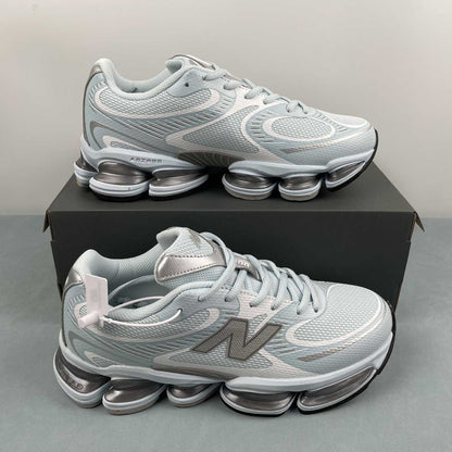 New Balance 2000