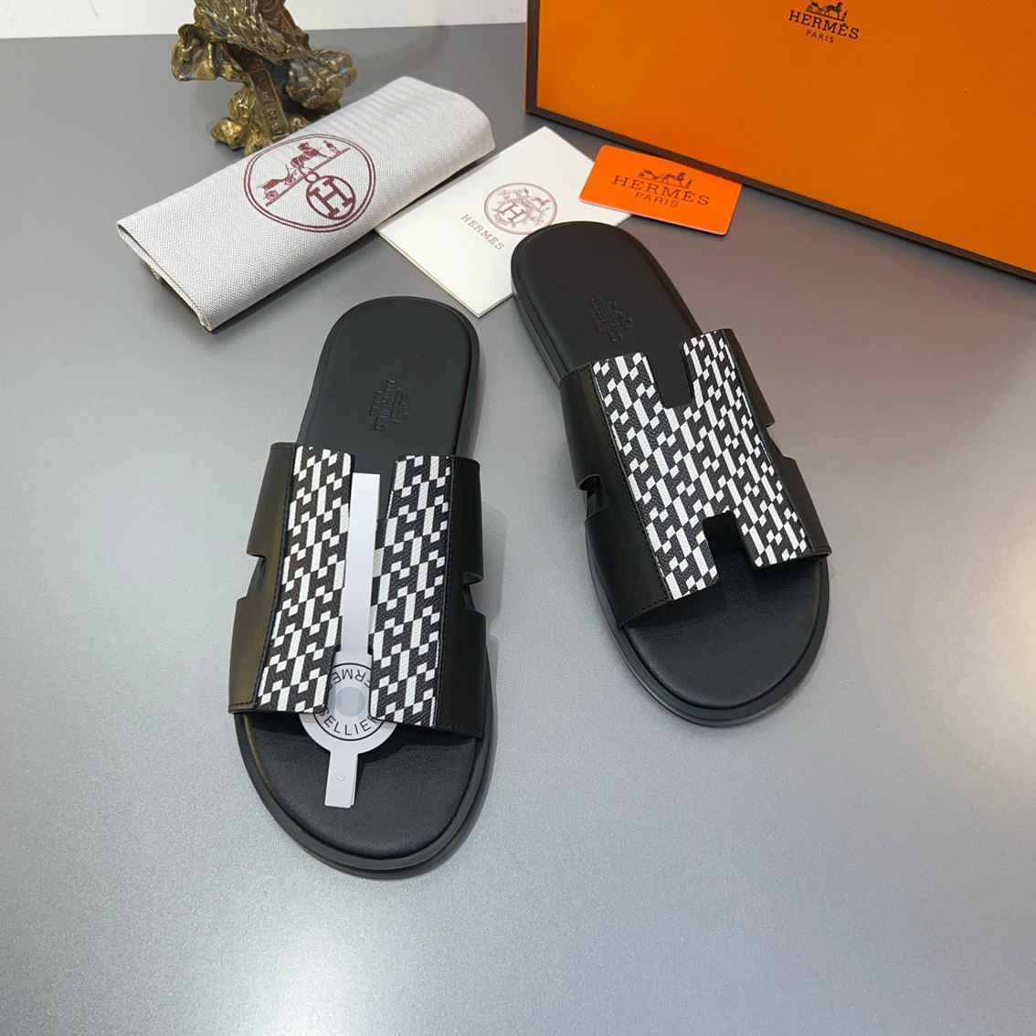 Chinelo Hermes