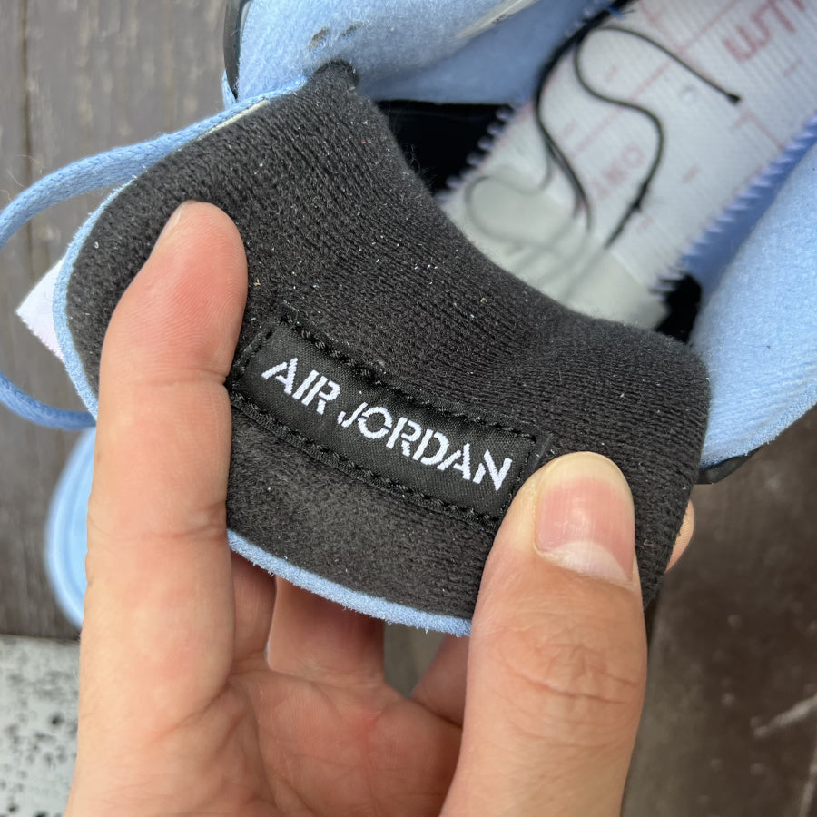 Air Jordan 4