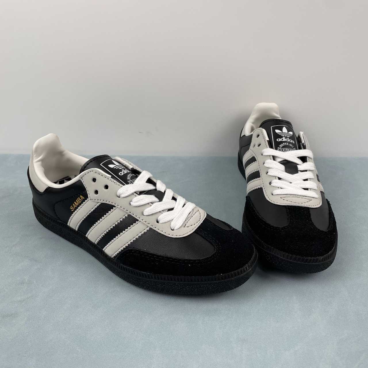 Adidas Samba