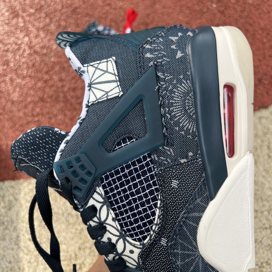 Air Jordan 4