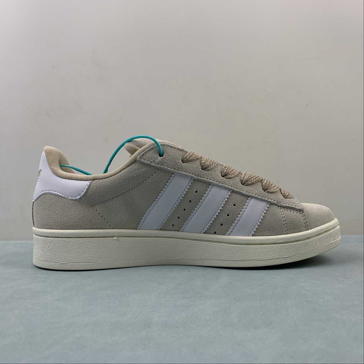 Adidas Campus 00s