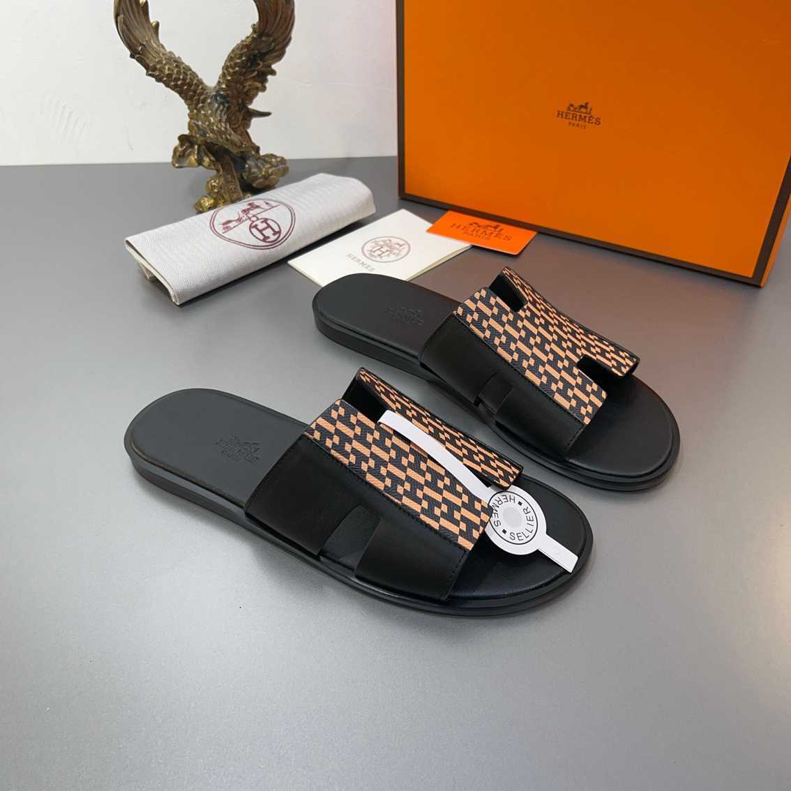 Chinelo Hermes