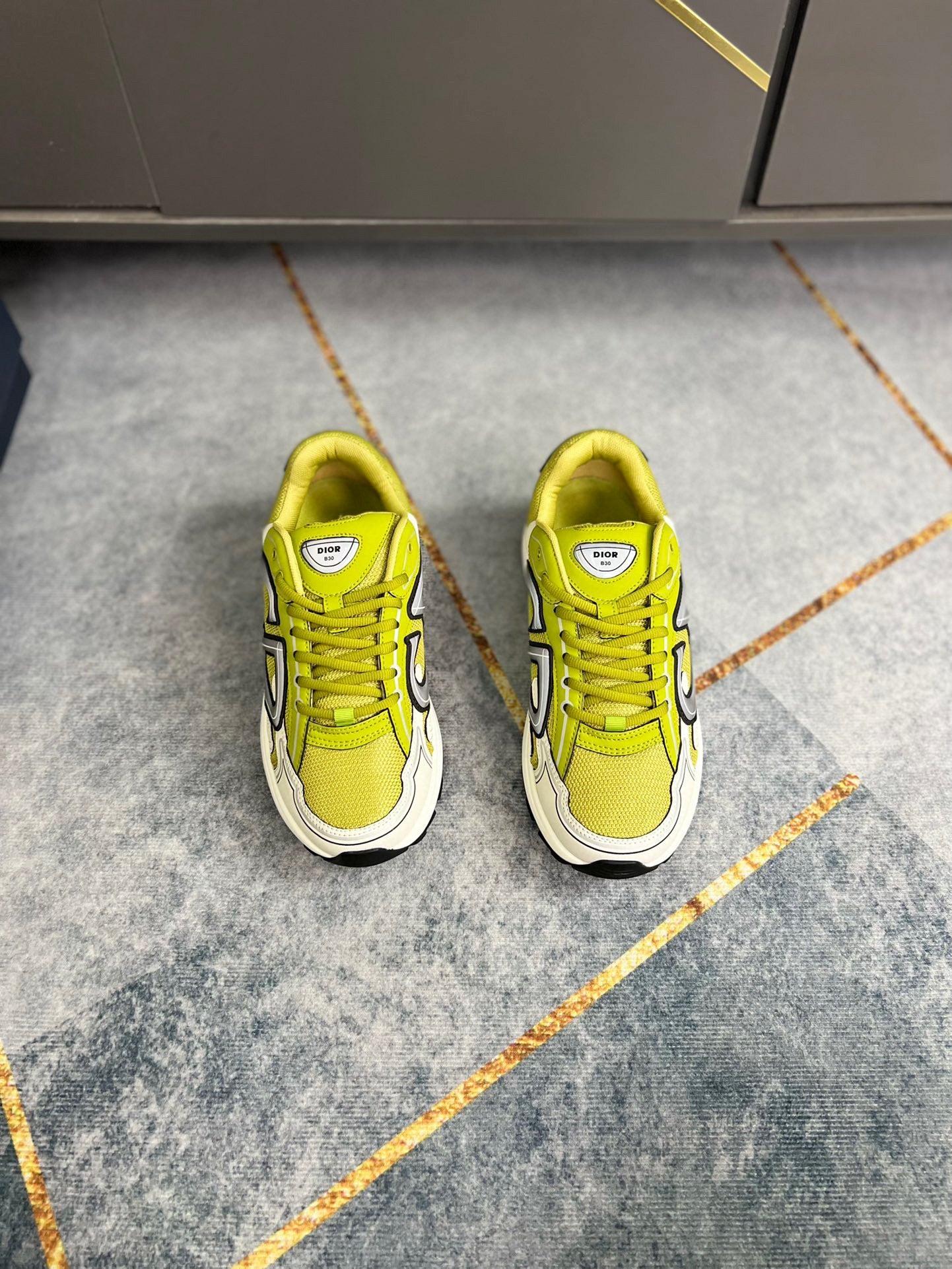 Dior B30
