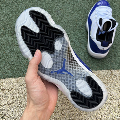 Air Jordan 11