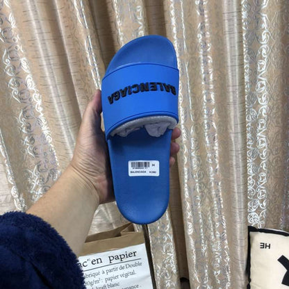 Chinelo Balenciaga