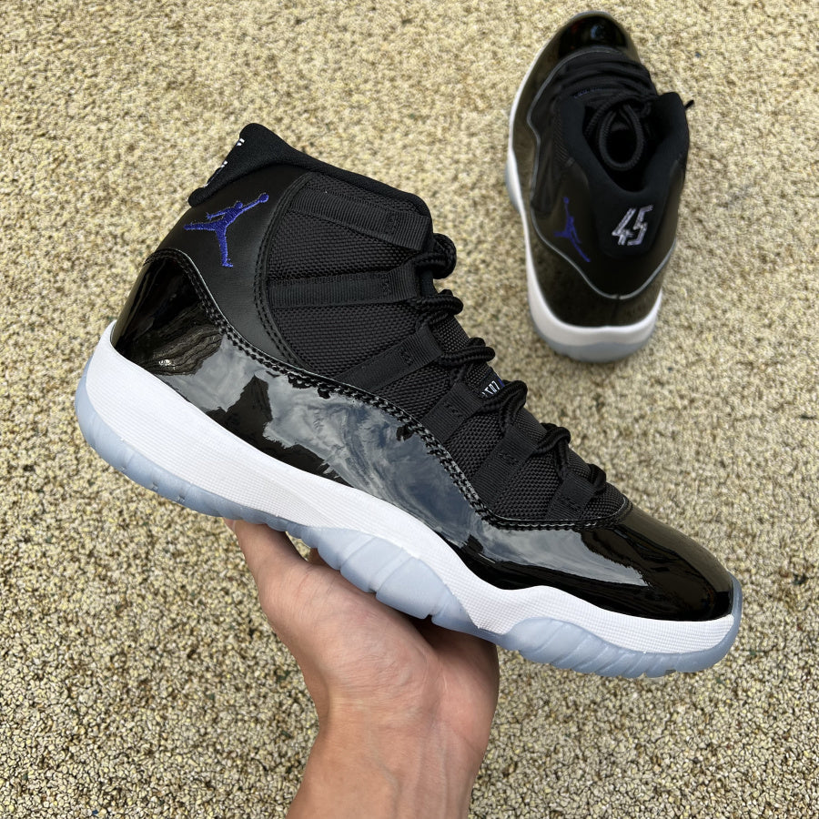 Air Jordan 11