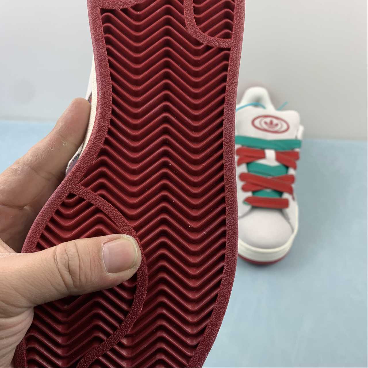 Adidas Campus 00s