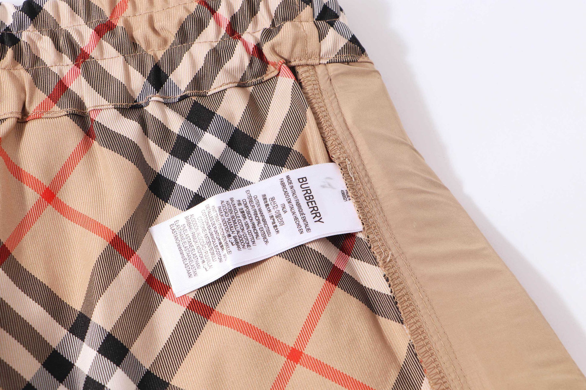 Short Burberry