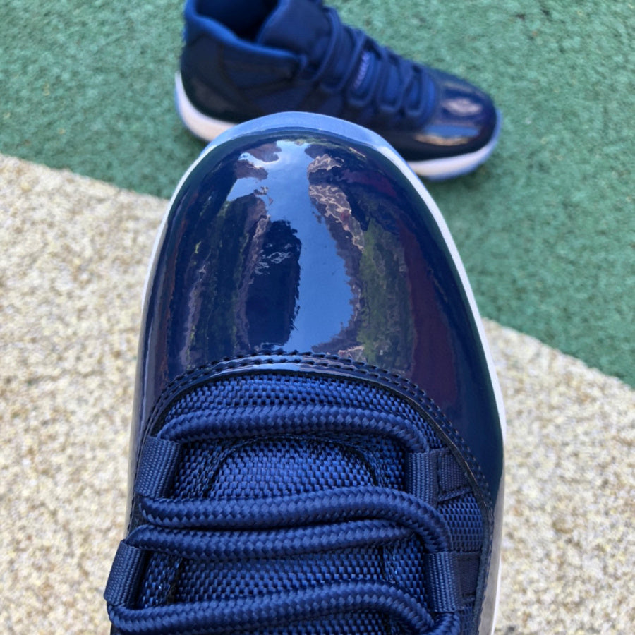 Air Jordan 11