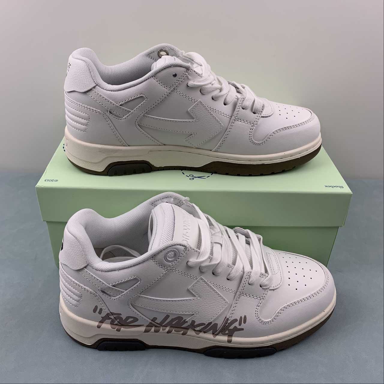 OFF-WHITE Out Of Office "000" Low