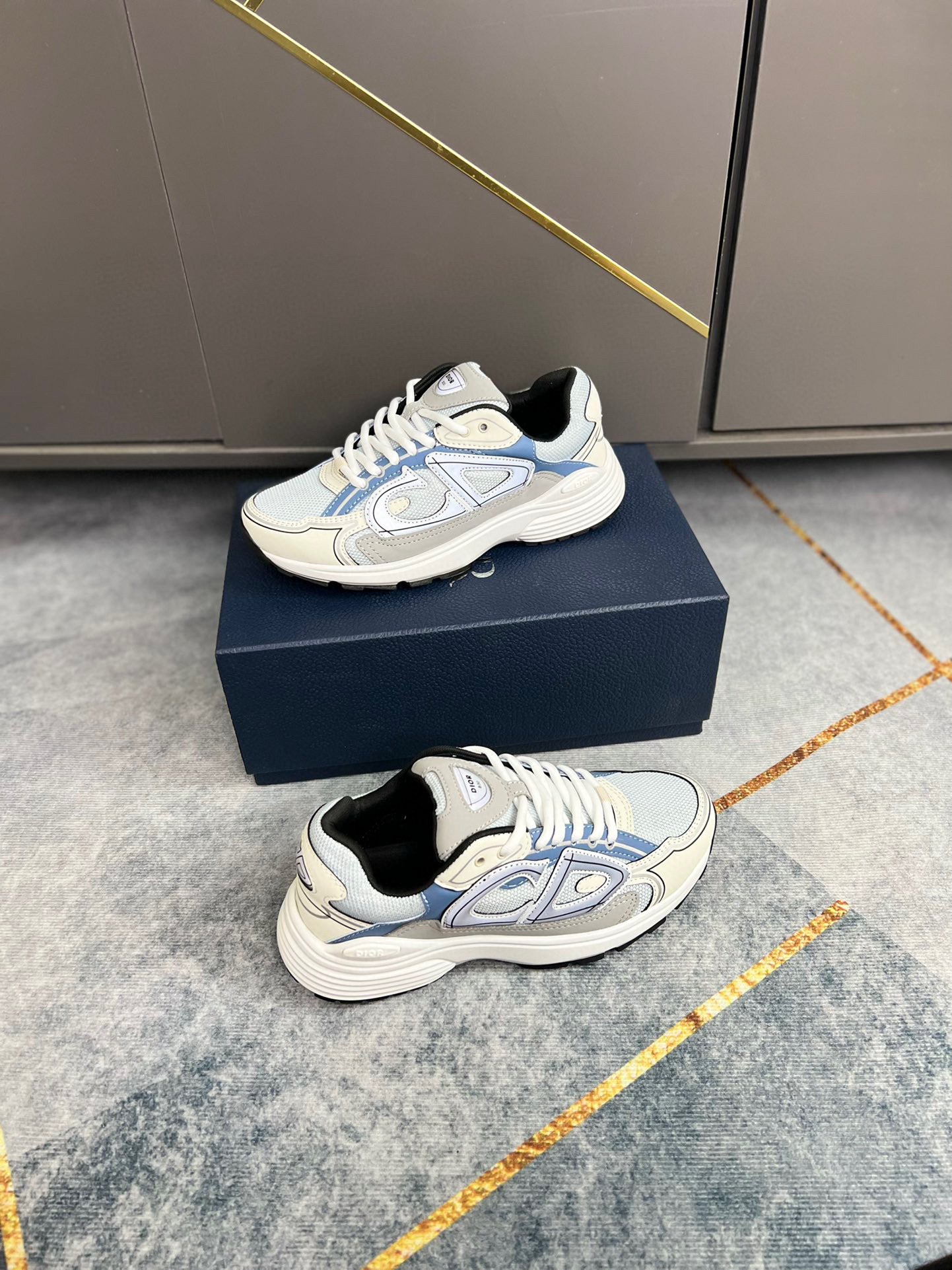 Dior B30