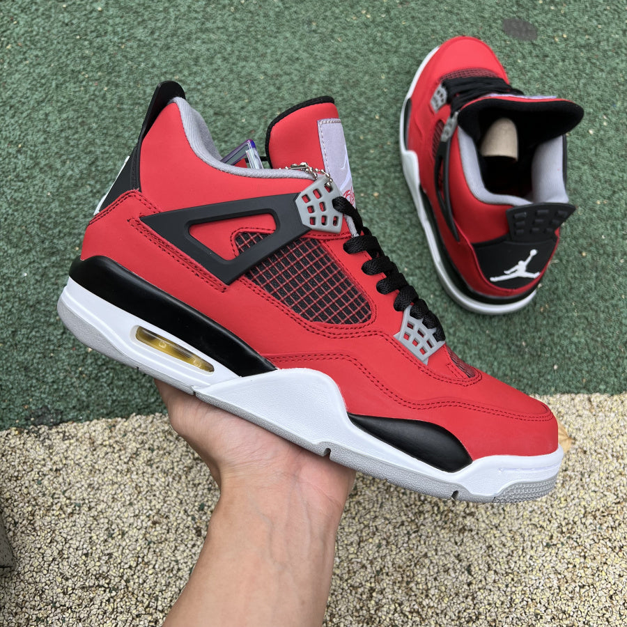 Air Jordan 4