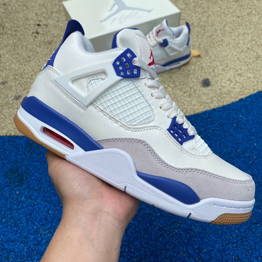 Air Jordan 4