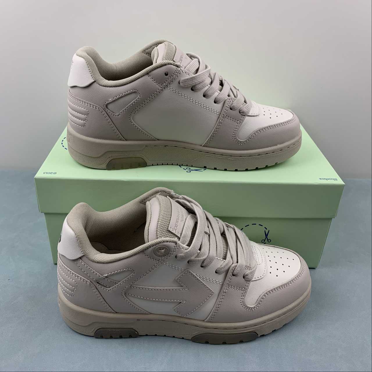 OFF-WHITE Out Of Office "000" Low